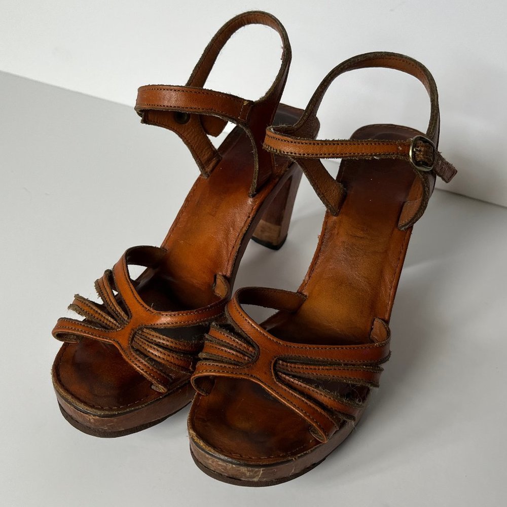Vintage 70s Bear Traps Wooden & Leather Platform Heel Sandals Women's size 7.5